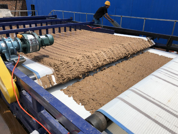 洗沙厂真空带式压滤机特点